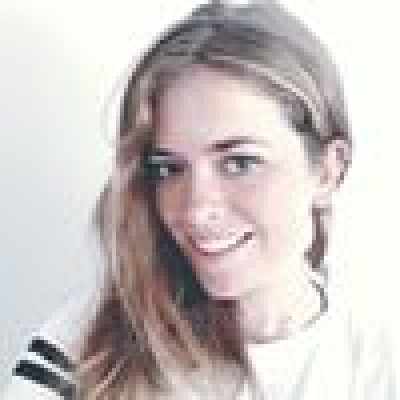 Roos  zoekt een Appartement / Studio in Antwerpen