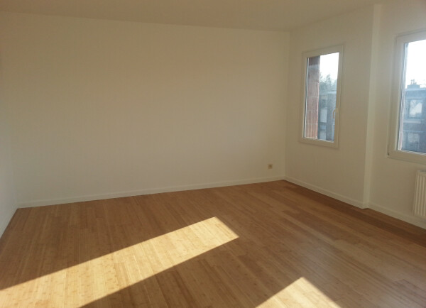 Woonkamer met volle parket