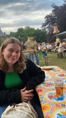 Liz zoekt een Kamer in Antwerpen