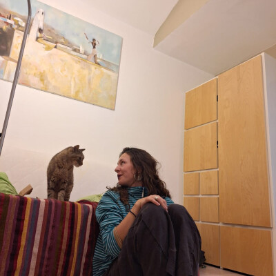 Nina zoekt een Kamer / Appartement / Studio in Antwerpen