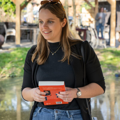 Sarah is looking for an Apartment / Studio in Antwerpen