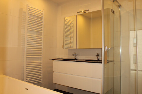 Slaapkamer 1 badkamer 