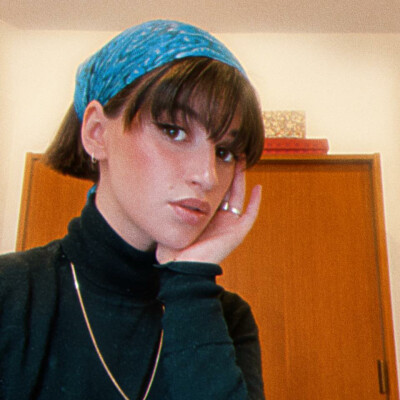 Lena zoekt een Appartement / Studio in Antwerpen